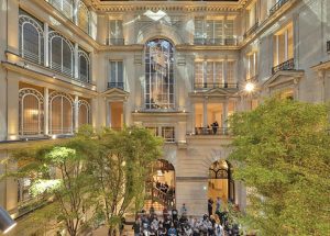 Magazin Apple alimentat exclusiv cu energie regenerabila